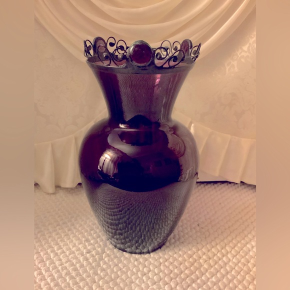 VINTAGE GLASS & METAL VASE